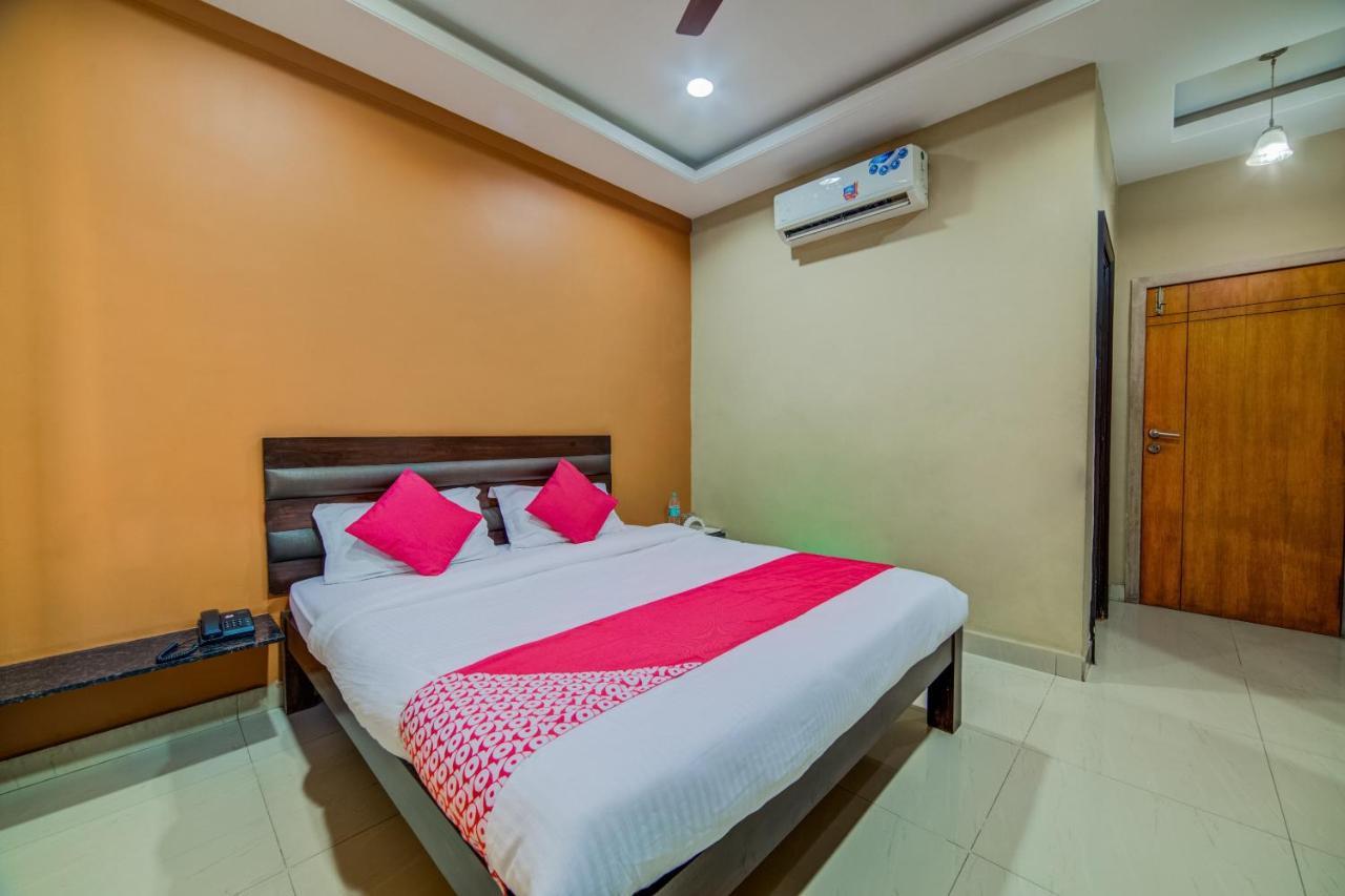 Hotel Celestee Grand Hyderabad Exterior foto