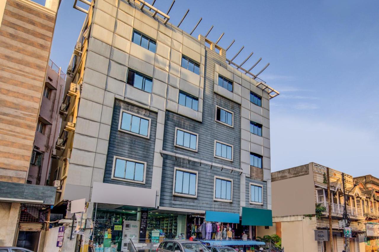 Hotel Celestee Grand Hyderabad Exterior foto