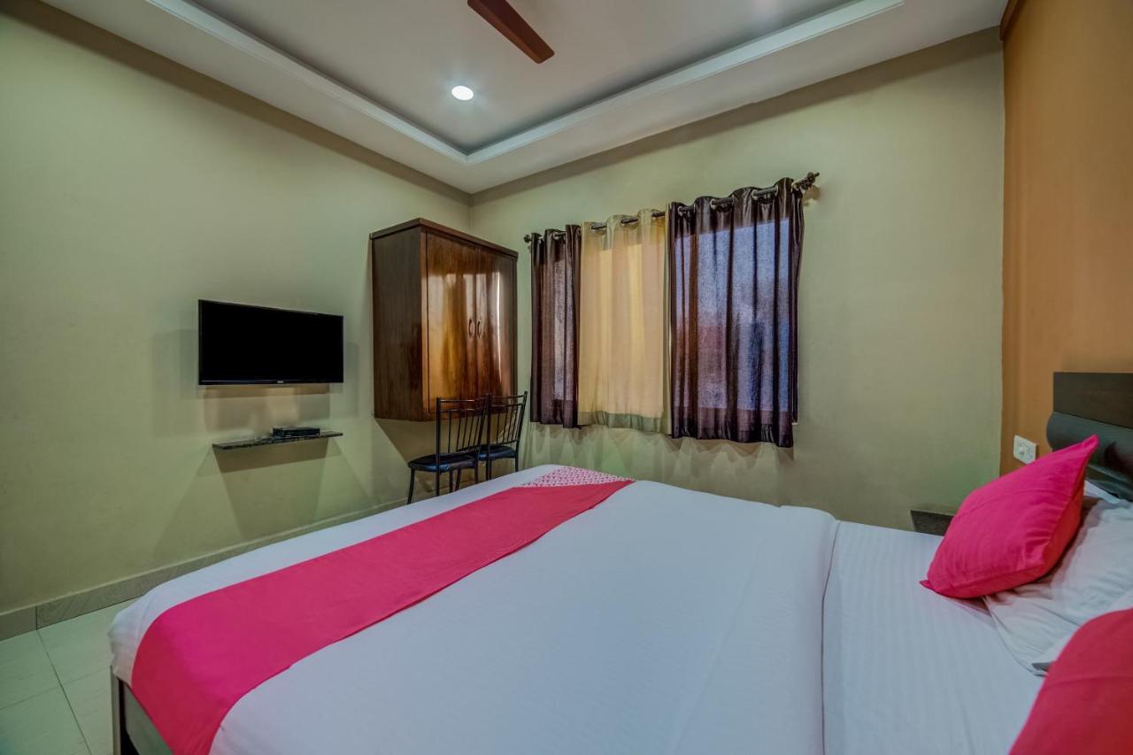 Hotel Celestee Grand Hyderabad Exterior foto