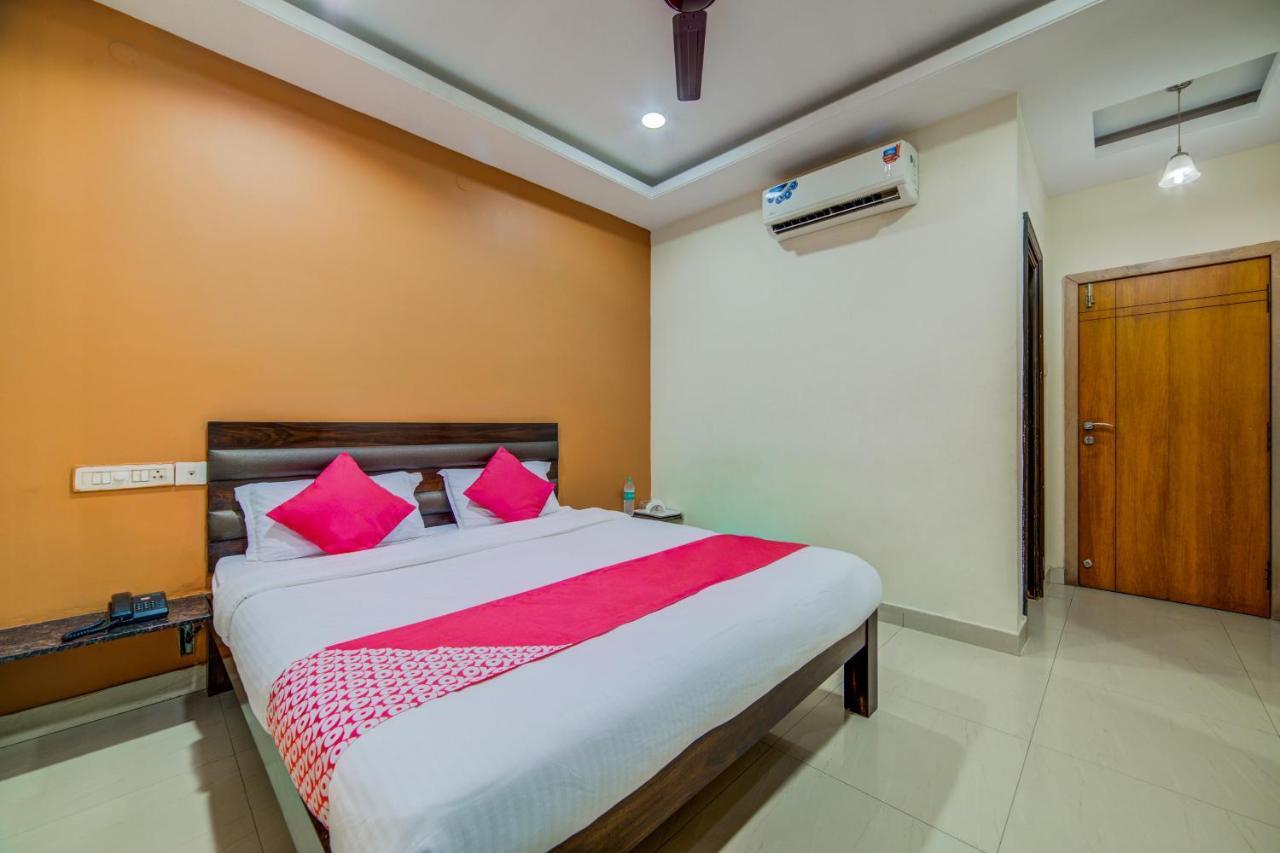 Hotel Celestee Grand Hyderabad Exterior foto